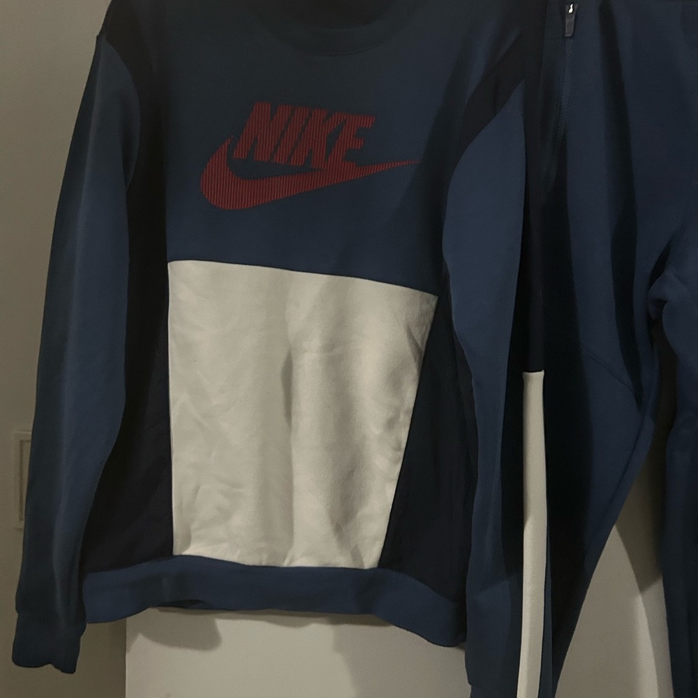 Nike Blue and White Crew Neck Sweatshirt with Textured Fabric